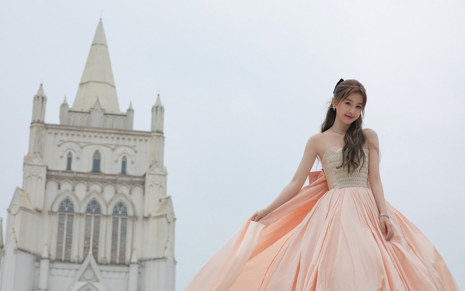 “逆转奇迹!湖人最后一分钟逆袭热火燃爆全场”,湖人最后一场常规赛